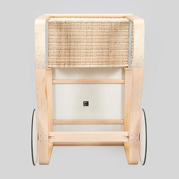 Alvar Aalto, tarjoiluvaunu, Artek, 2006.