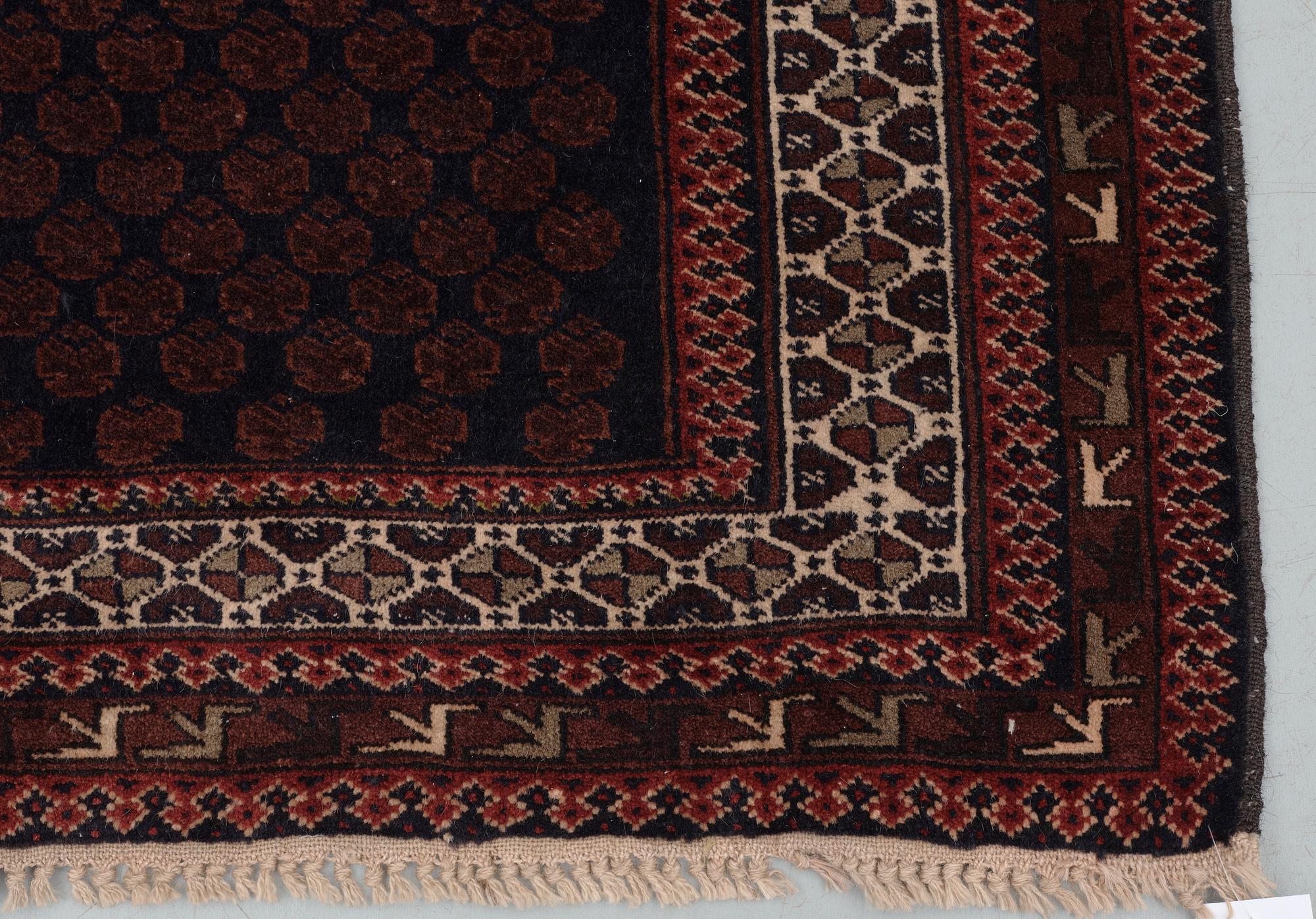 BÖNEMATTA, Beluch, Ca 134x84.