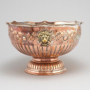 A 20th century champagne cooler.