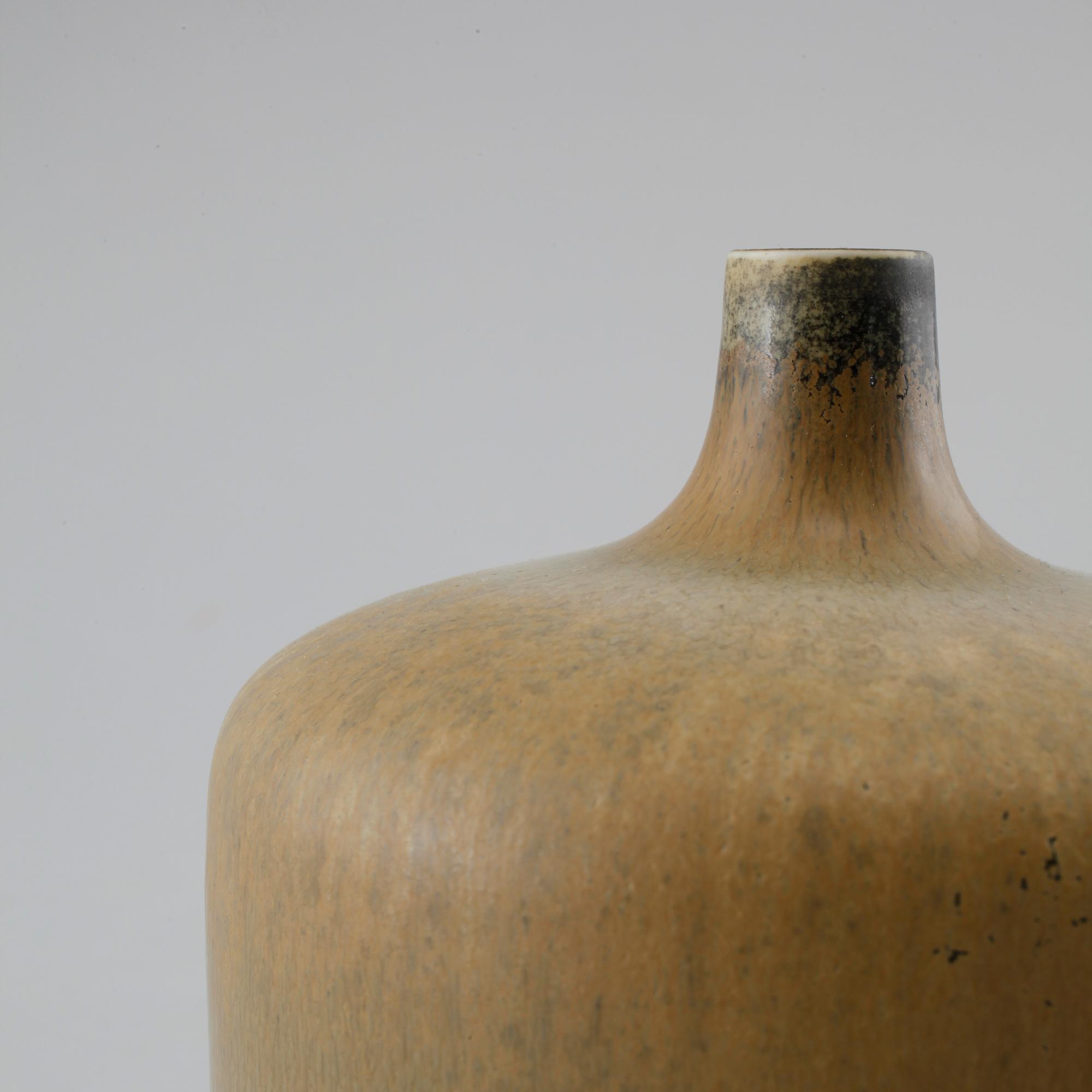Unique stoneware vase by CARL-HARRY STÅLHANE, Rörstrand, signed, third quarter of the 20th century.