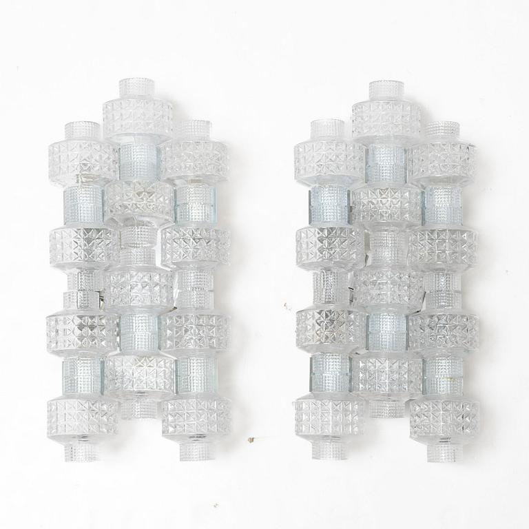 Gert Nyström, a pair of 'Festival' wall lamps, Fagerhults Belysning, second half of the 20th Century.