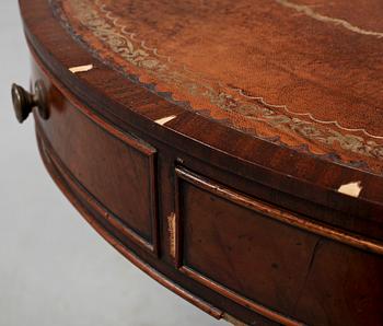BORD, s k Drumtable, England, 1900-tal.