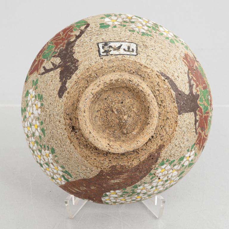 A Japanese stoneware bowl, signed, 20th century.