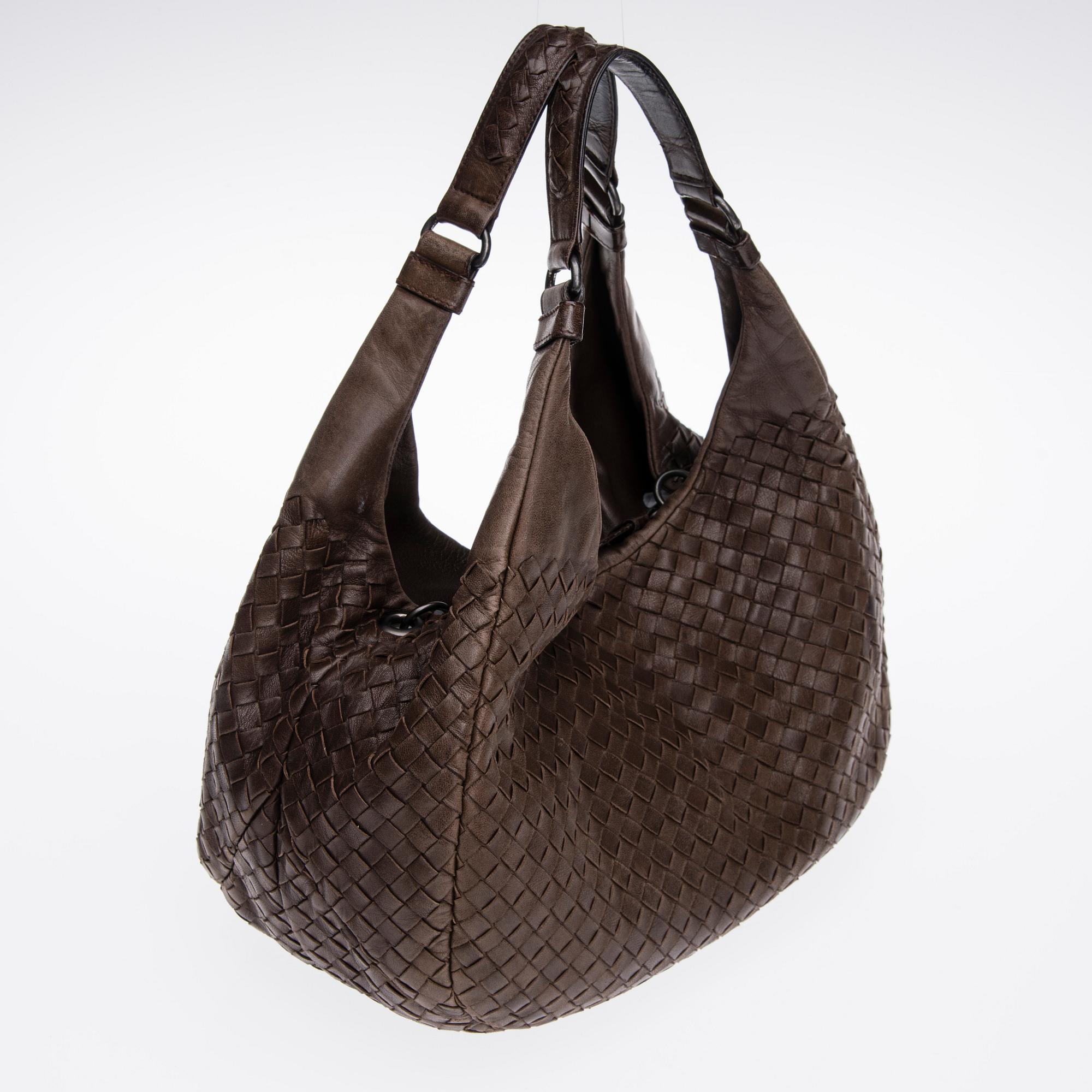 VÄSKA, Bottega Veneta.