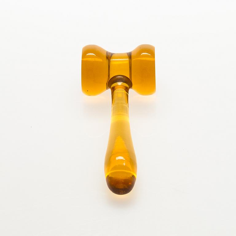 A speaker's gavel 'Virkailijain kerho' (Officials Club)for Riihimäen Lasi Oy.