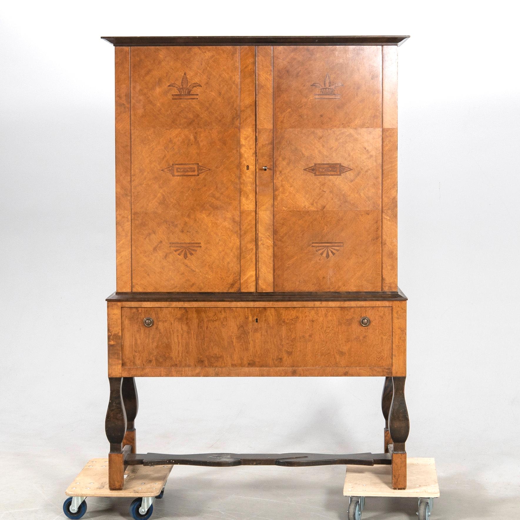 Carl Malmsten, skåp, "Haga", för Nordiska Kompaniet, 1920-talet.