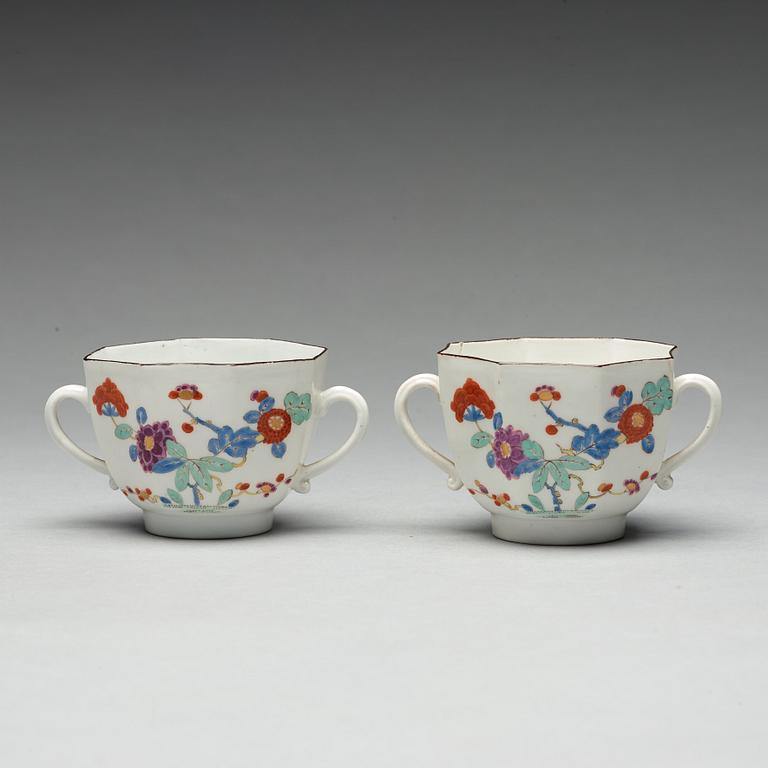 A pair of Meissen 'Kakiemon' cups, 18th Century.