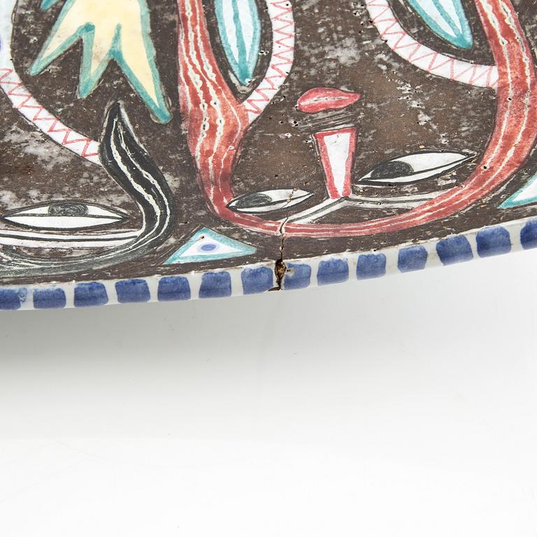 Mari Simmulson, dish Uppsala Ekeby signed and numbered 4126.