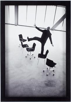 Bruno Ehrs · BRUNO EHRS, fotografi, 2003, signerat på baksidan.