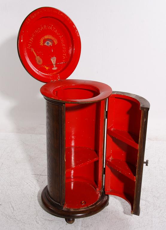 POTTSKÅP. 1800/1900-tal.
