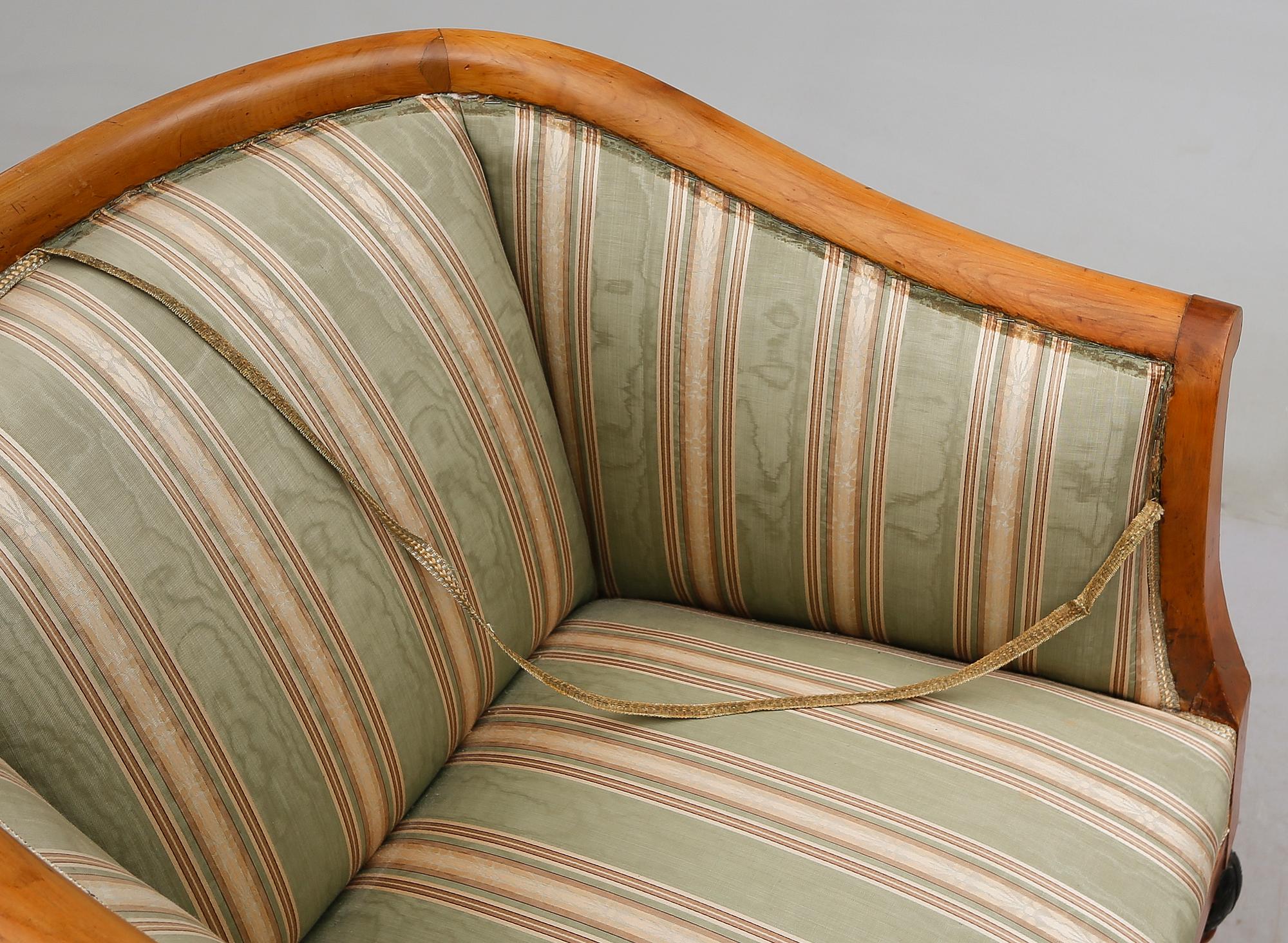 FÅTÖLJER, 1 par, 1900-talets första hälft.