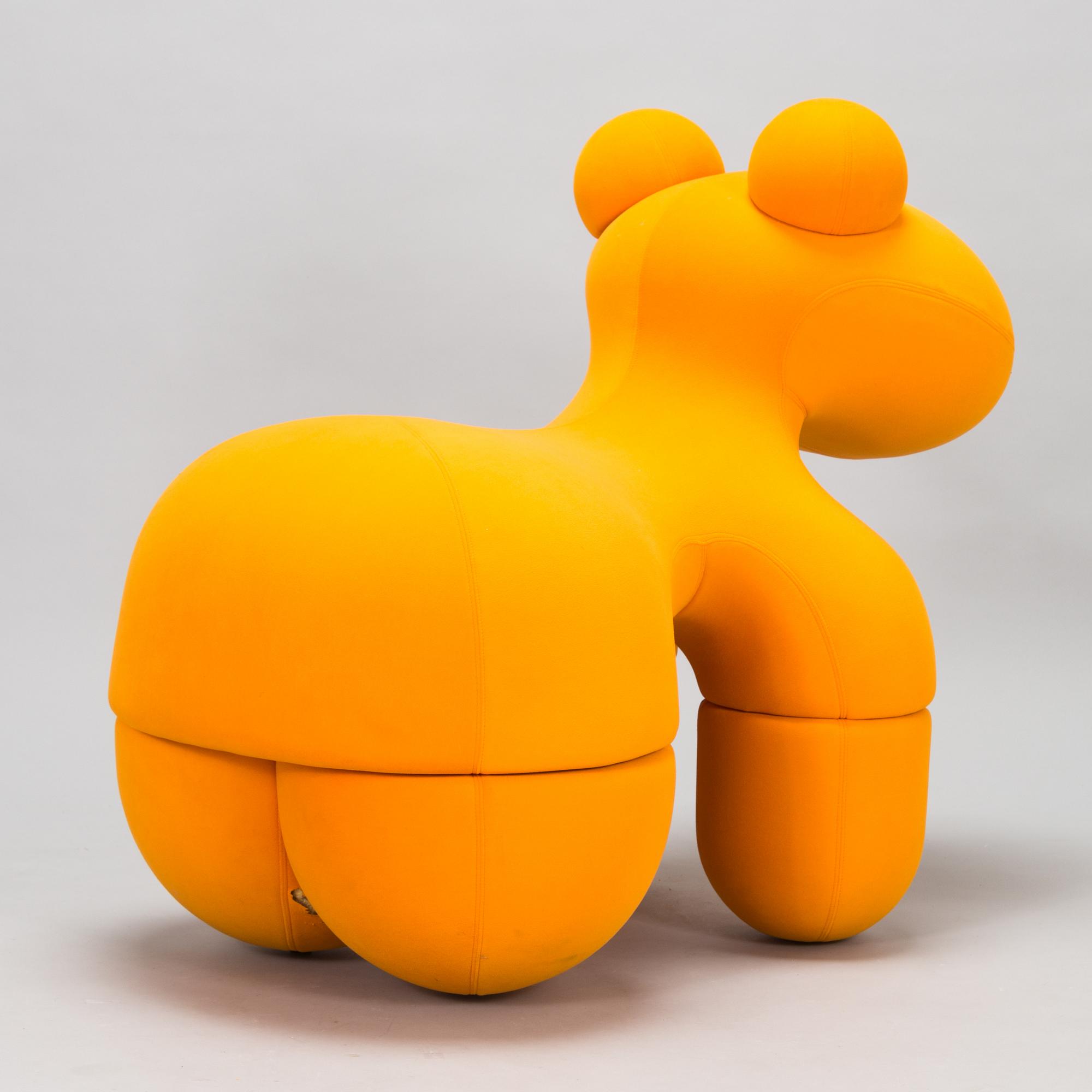 Eero Aarnio, "Poni", Adelta, 2000-luvun alku.