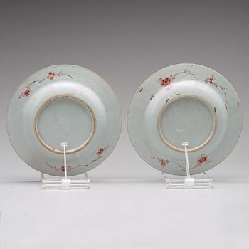 Two dishes, Qing dynasty, Kangxi (1662-1722).