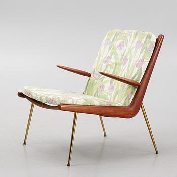 Peter Hvist & Orla Mølgaard Nielsen, a "Boomerang" armchair,