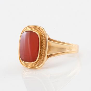 Ring 18K gold with carnelian, Ceson Gothenburg 1956.