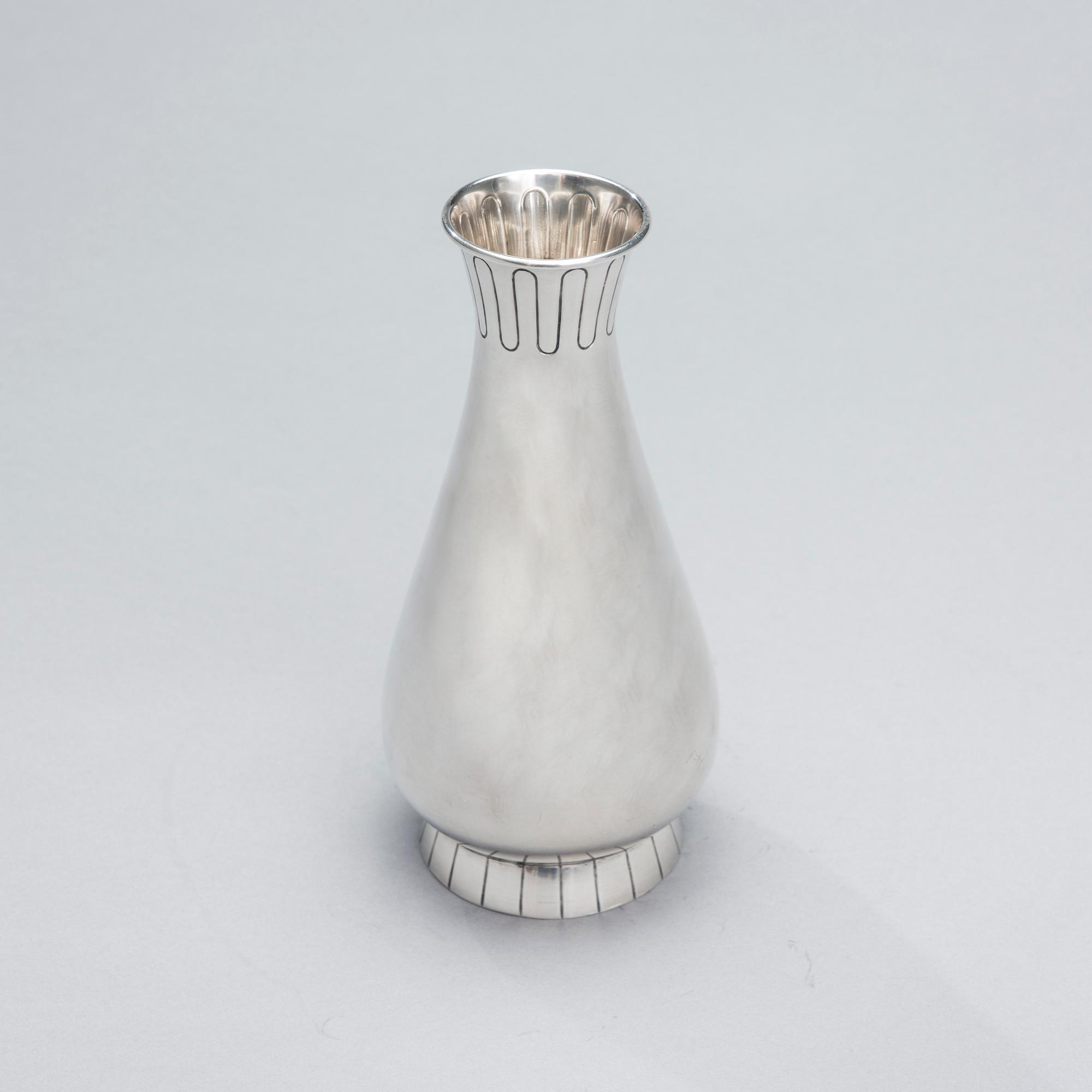 VAS, silver, Holger Lindström, Helsingfors 1957. Vikt 364 g.