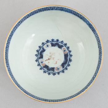 Nine pieces of Chinese porcelain, Qing dynasty, 18th-19th century.