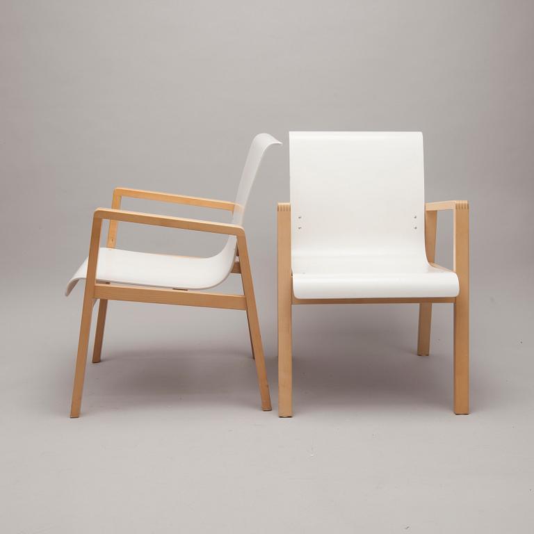 ALVAR AALTO, karmstolar, ett par, modell 403, Artek 1980-tal.