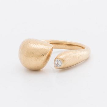 LYNGGAARD RING 18K guld m 1 brilliant-cut diamond approx 0,05 ct.