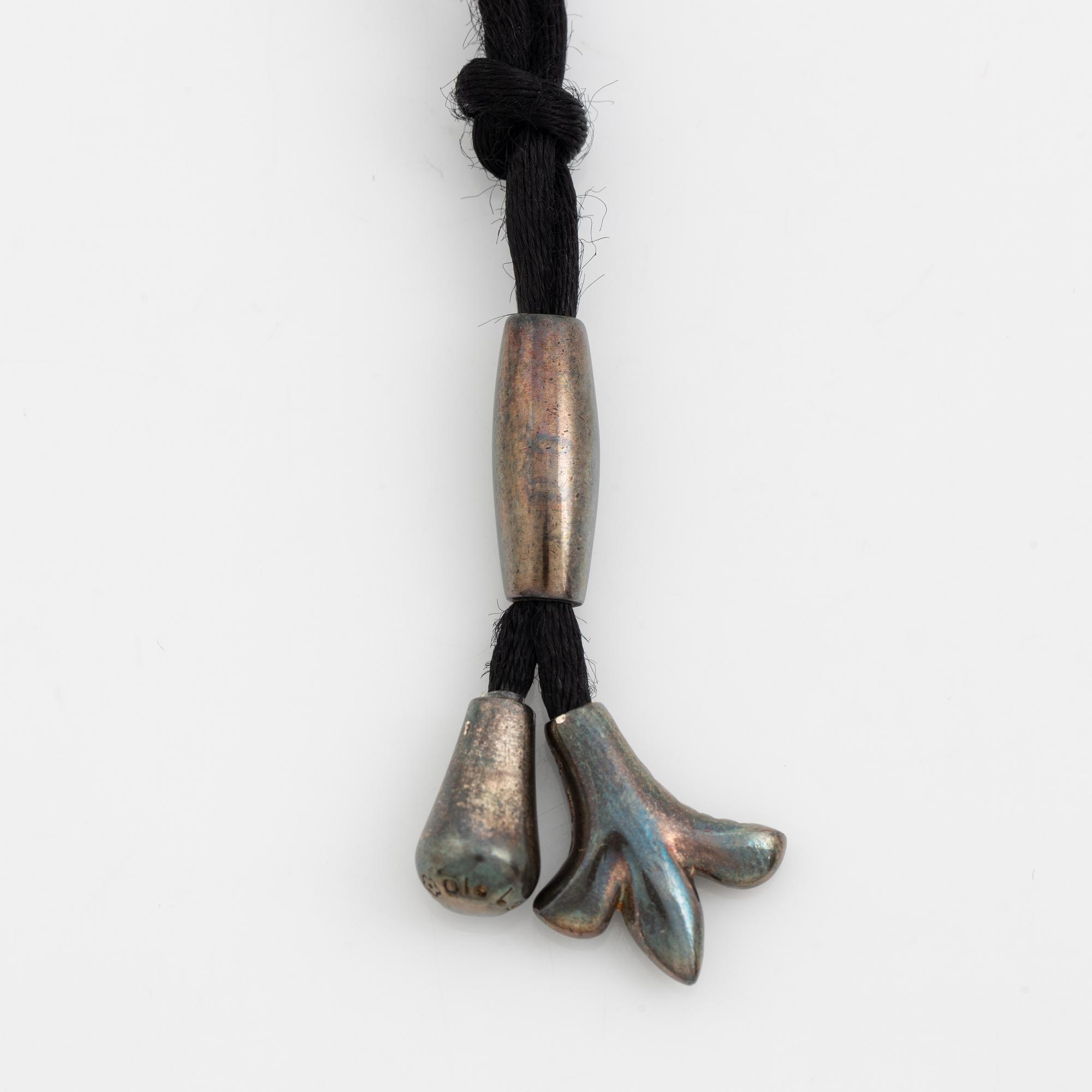 Ole Lynggaard, pendant, silver, with textile.