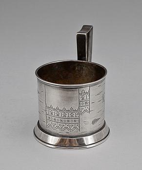 TEGLASHÅLLARE, silver, Moskva 1896. Vikt ca150g.