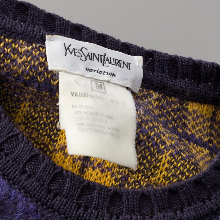 Top by Yves Saint Laurent, "Variation", french size M.