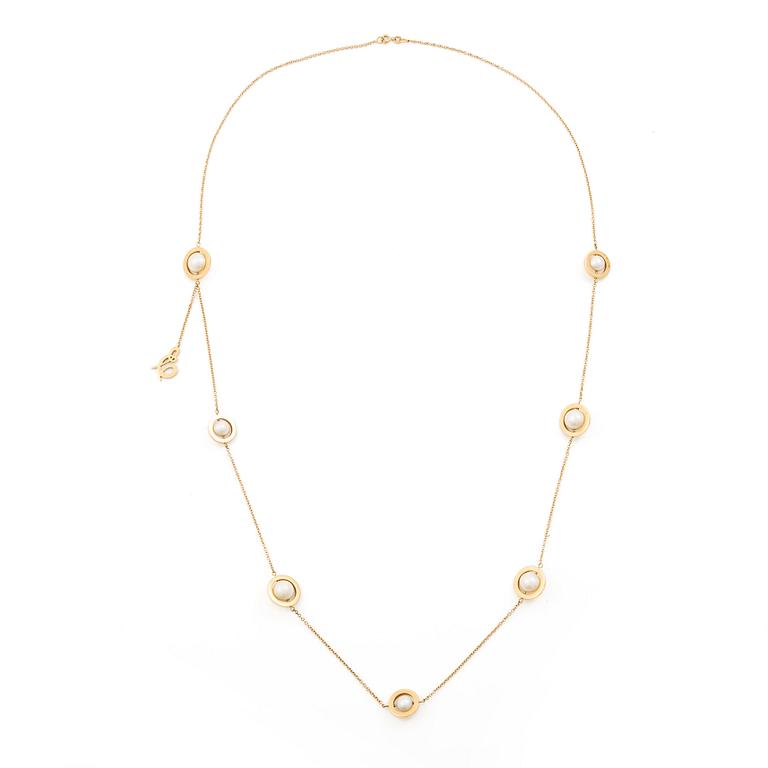 Efva Attling collier 18K guld med odlade pärlor.