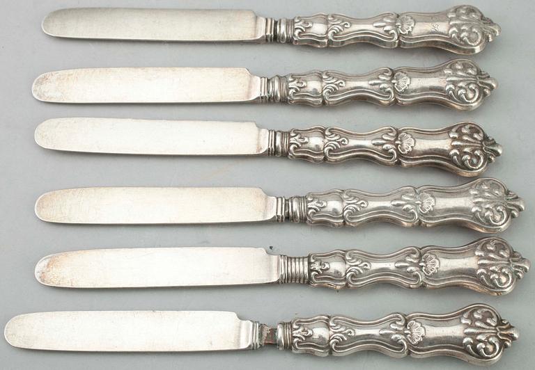 SMÖRKNIVAR, 5+1 silver, Helsingfors 1851-1853.  Tot. vikt ca 211,2 g.