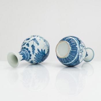 A pair of blue and white porcelain vases, China, 20th-century.