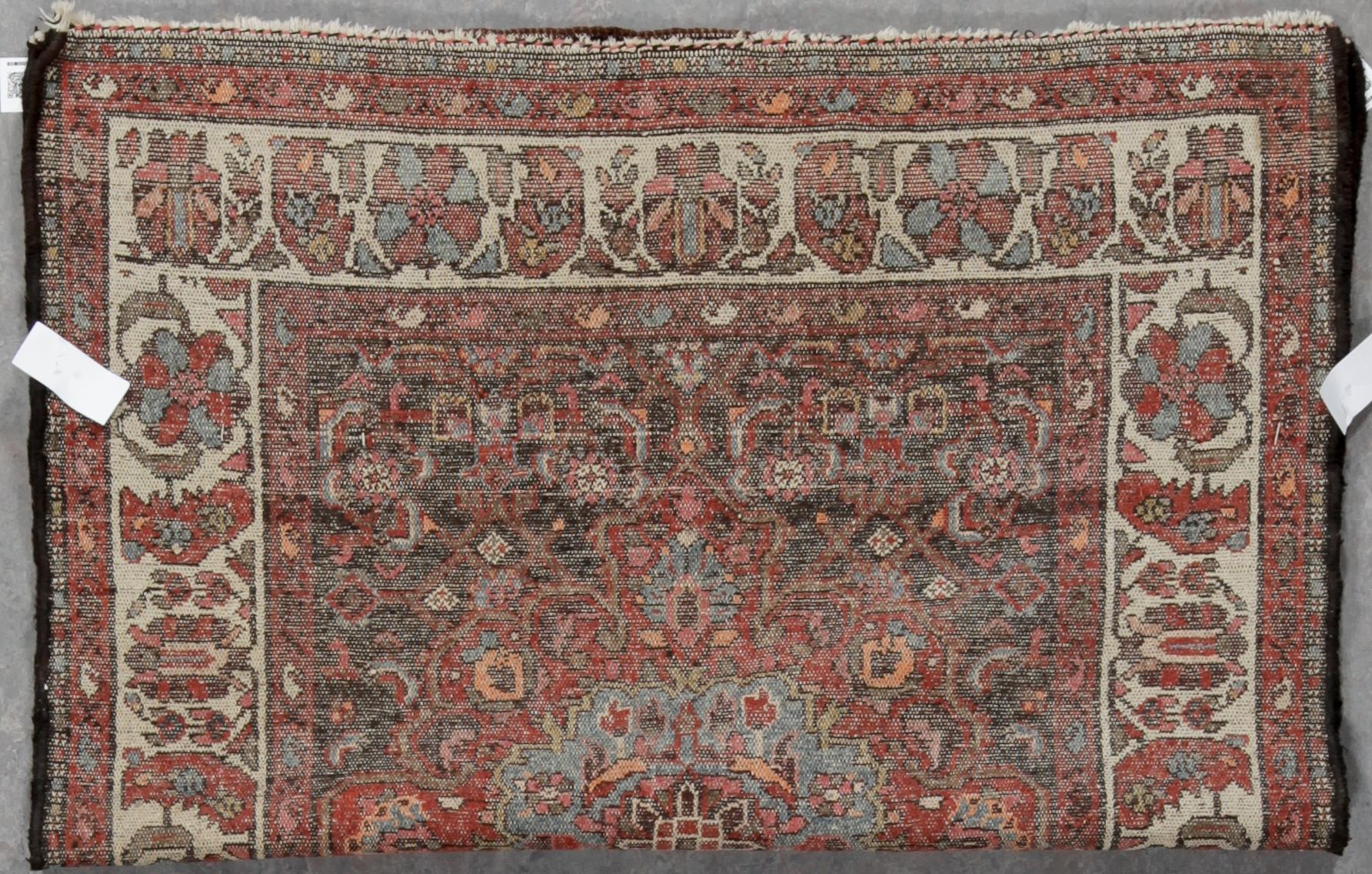 MATTA, old Persisk. Ca 140,5 x 112 cm.