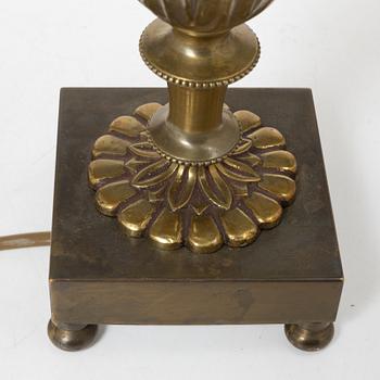 Einar Bäckströms Metallvarufabrik, bordslampor, ett par, modell 4805, 1940-tal.
