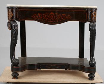 KONSOLBORD. 1800-talets slut.