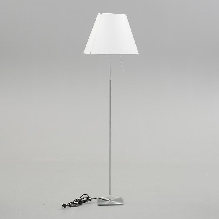 GOLVLAMPA. "Costanza". Design Paulo Rizzatto, Luceplan, Italien.
