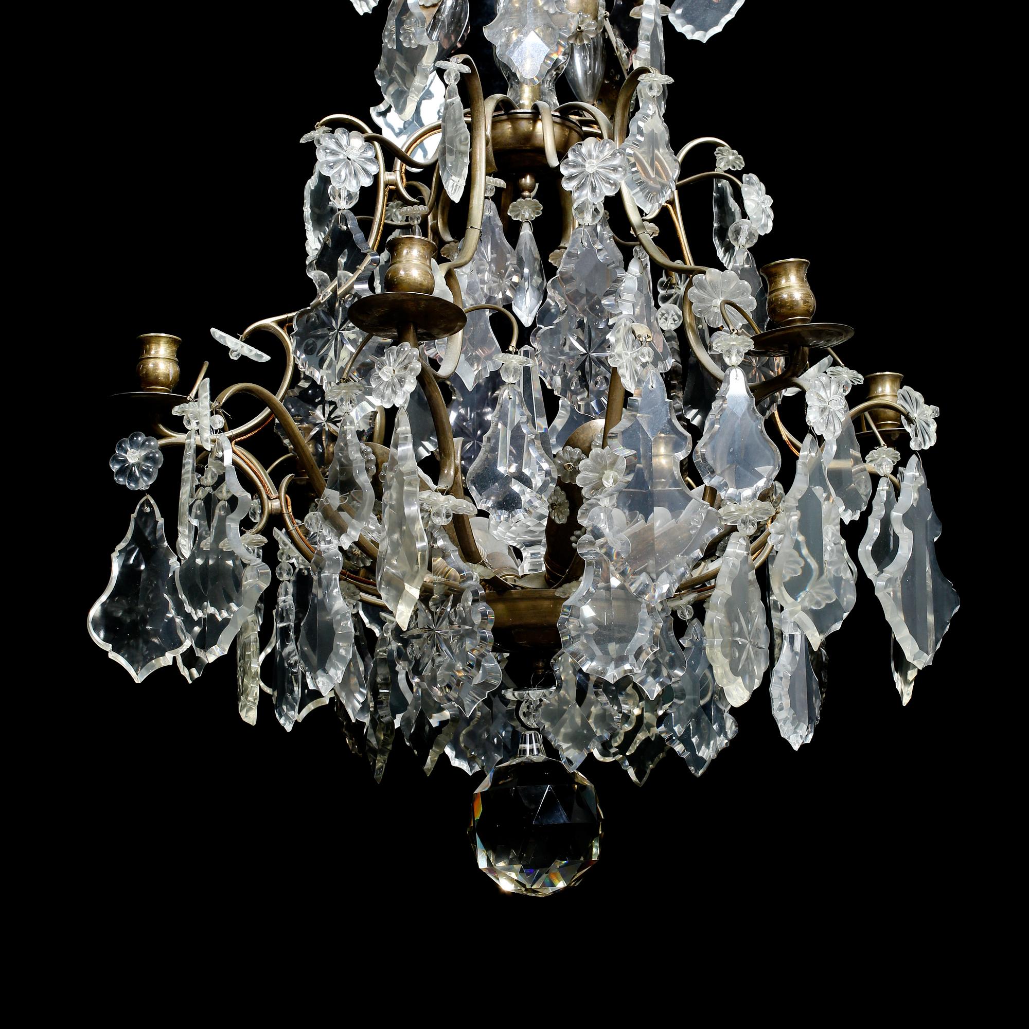 LJUSKRONA, rokokostil, 1900-talets första hälft. Höjd ca 80 cm.