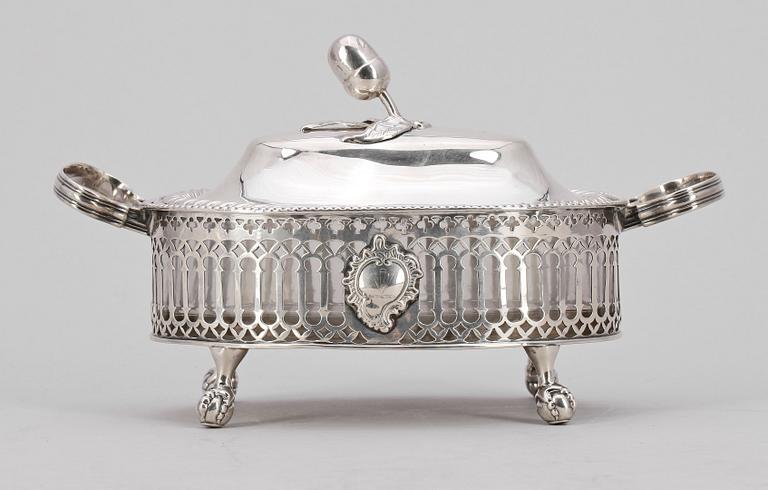 SKÅL, silver samt glas, Sheffield, England, Fenton Creswick & Co, 1775-76. Vikt ca 332 g.