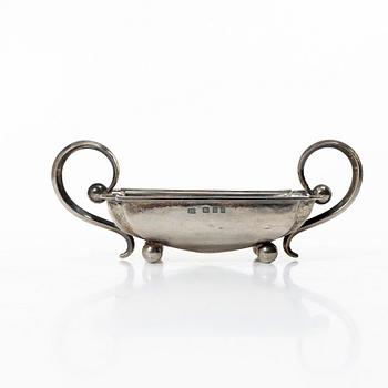 An English silver salt cellar, mark of Omar Ramsden, London 1931.