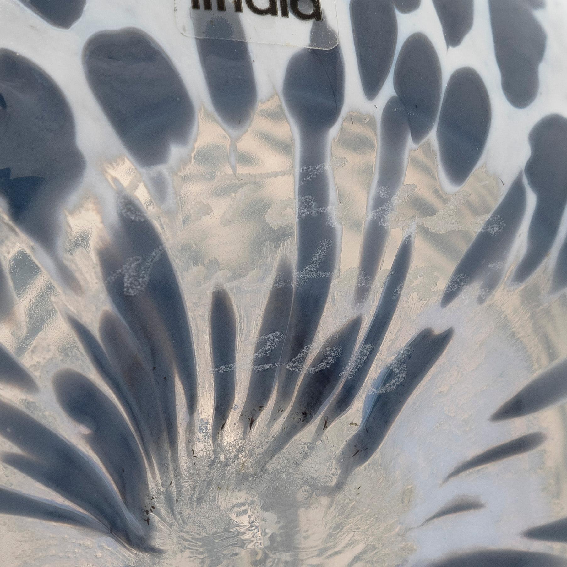 Oiva Toikka, An annual bird and egg 2013, 'Mistle Trush', signed O. Toikka Nuutajärvi 2013.