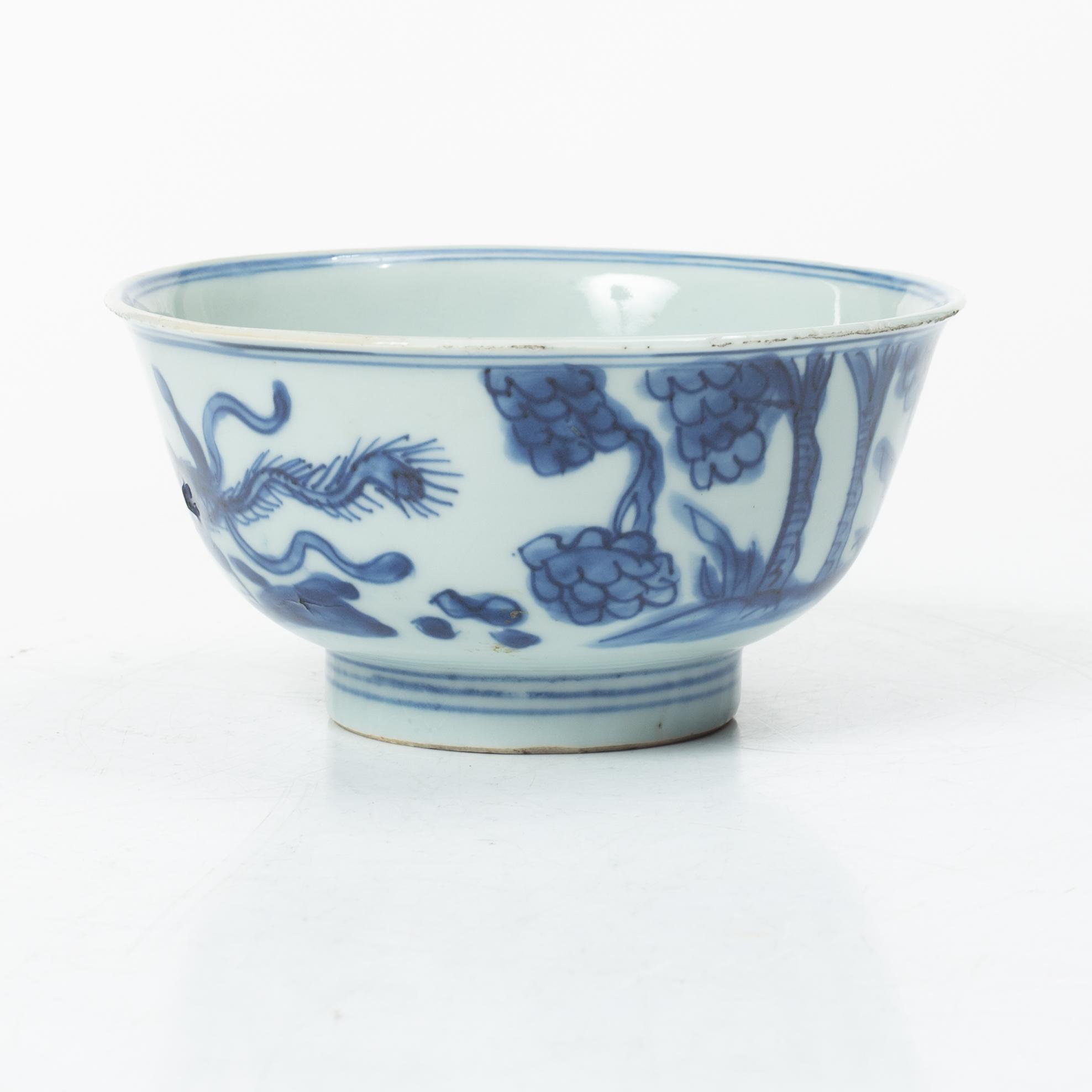 Skål, porslin. Mingdynastin (1368-1644).