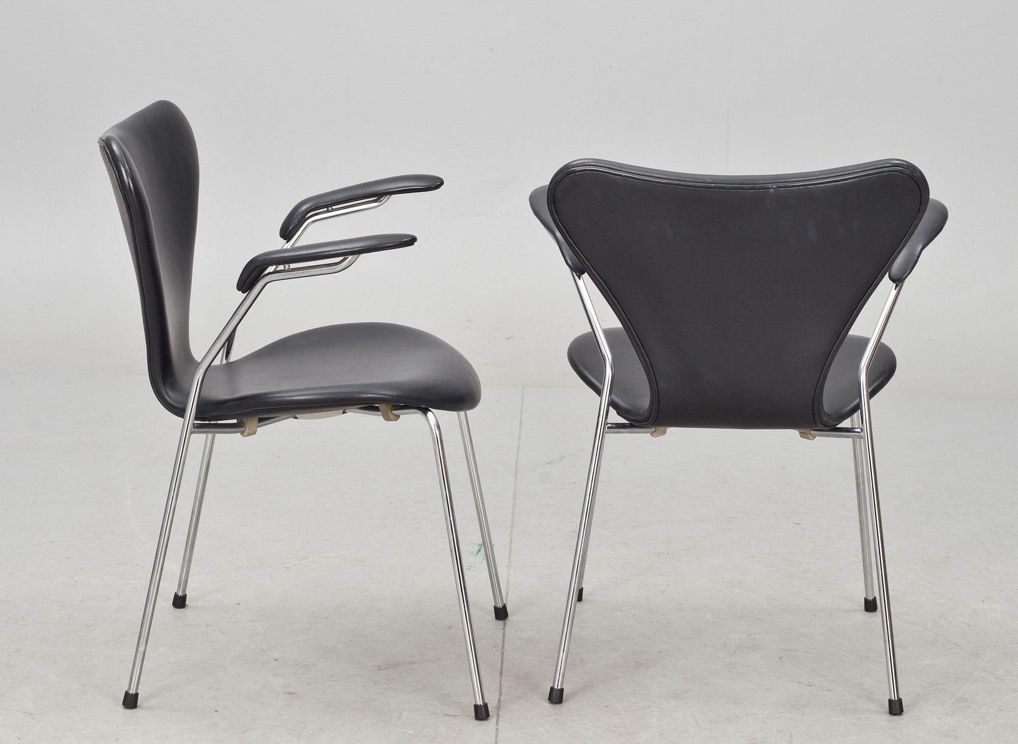 KARMSTOLAR, ett par, "Sjuan", Arne Jacobsen, Fritz Hansen.