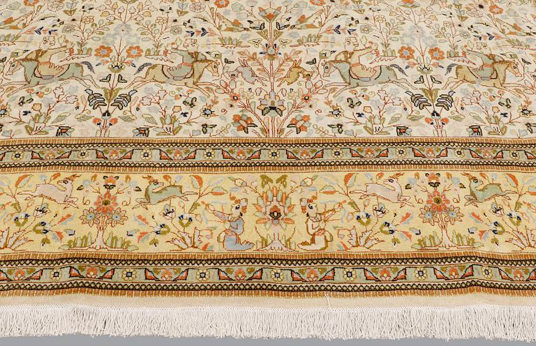 A carpet, Tabriz, Tabatabai, c. 377 x 288 cm.