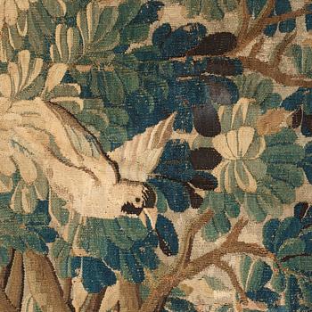 TAPESTRY. Tapestry weave. "Verdure". 275 x 231 cm. Flanders around 1700.