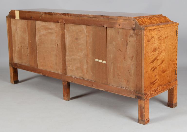 SIDEBOARD, 1900-talets första hälft.