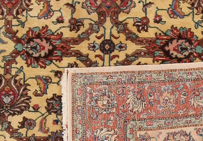 MATTA, orientalisk. Ca 220 x 163 cm.
