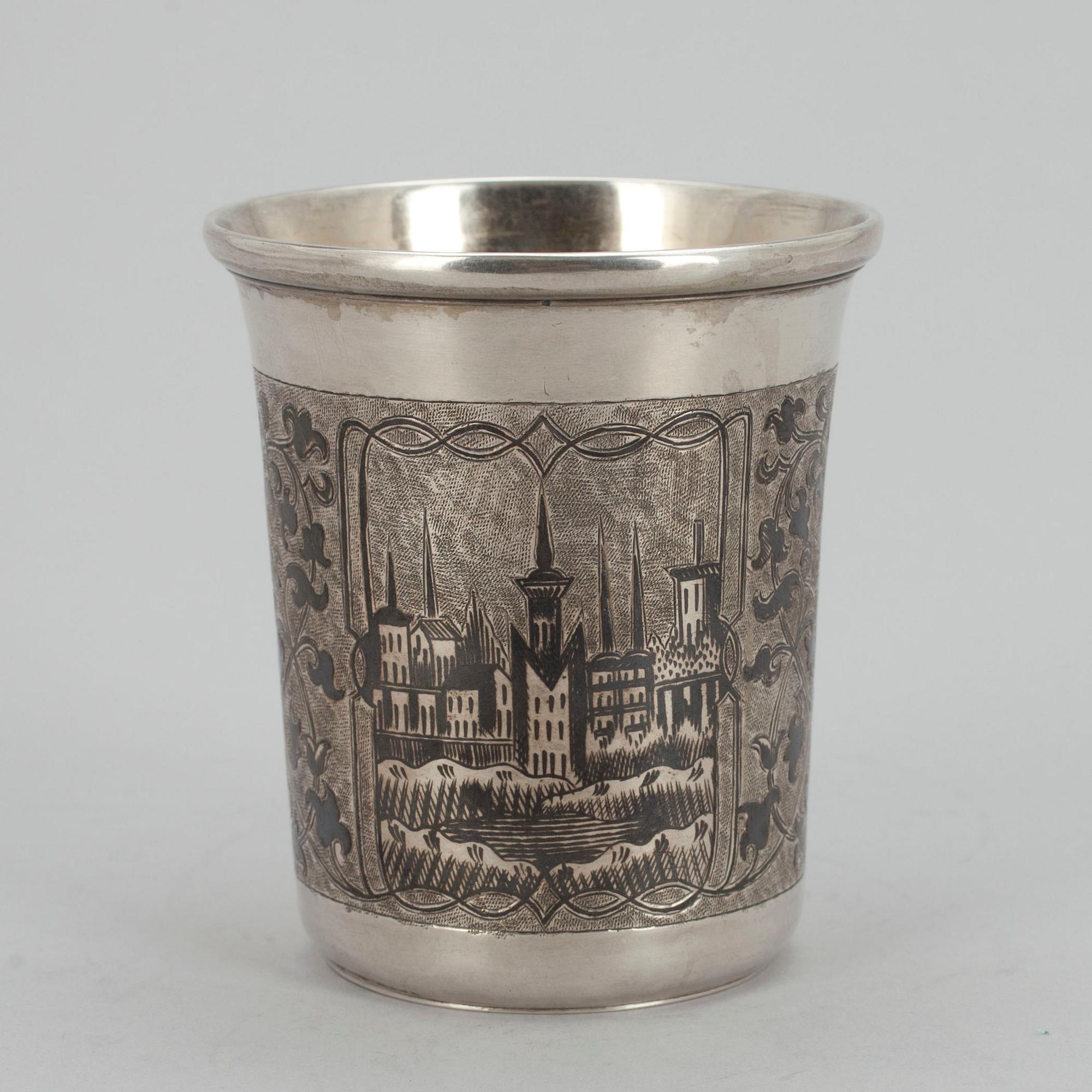 BÄGARE, silver, niello, Moskva 1858. Vikt 113 g.