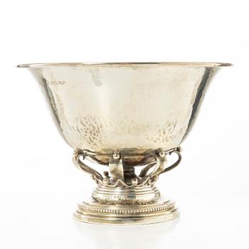 A Hildebrand, skål på fot, silver, Gävle 1923.