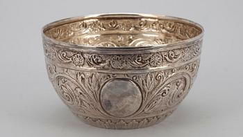 SKÅL, silver, London, 1879. Vikt 137 g.