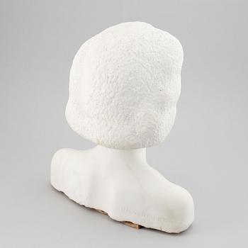 HENRIK ROXSTRÖM, sculpture. Signed. Dated. Marble. Height 45 cm.