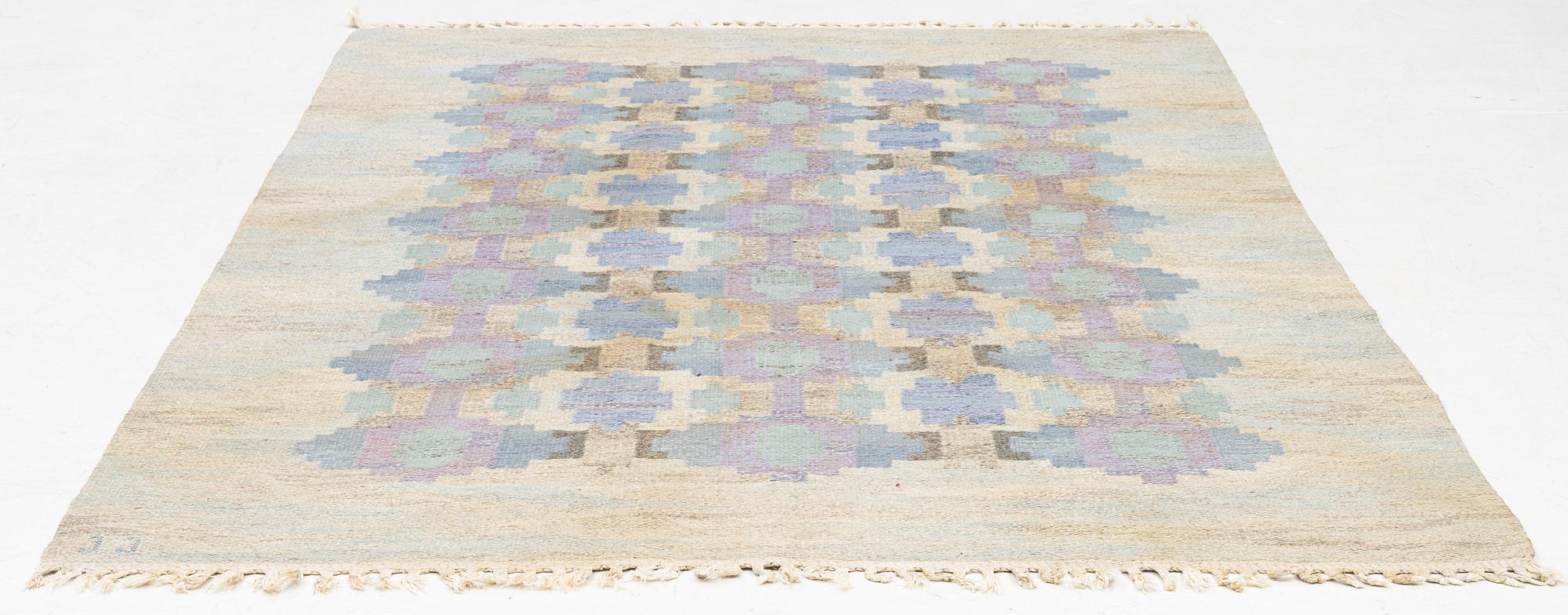 Judith Johansson, matta, "Syrén", rölakan, ca 245 x 167 cm, signerad JJ.