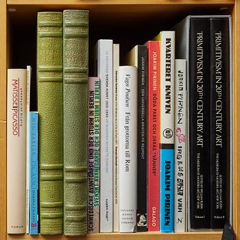 Björn Springfeldt's art library.