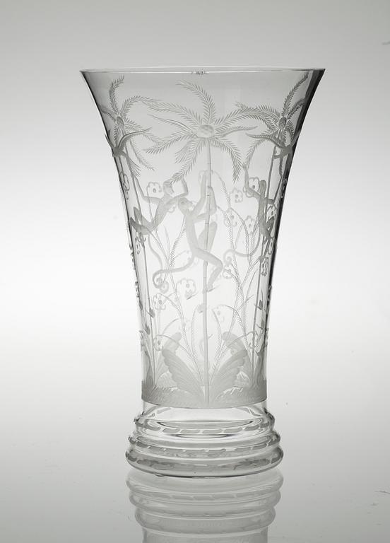 An Edward Hald engraved glass vase, Orrefors 1925.